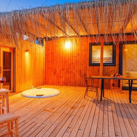 Lamazi Tiny House *
