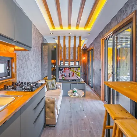 ヴィラ Lamazi Tiny House カルカン