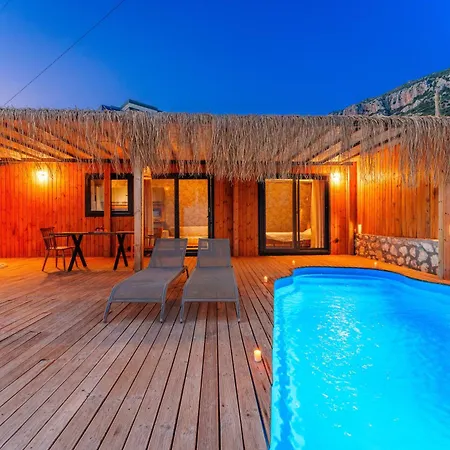 Lamazi Tiny House *