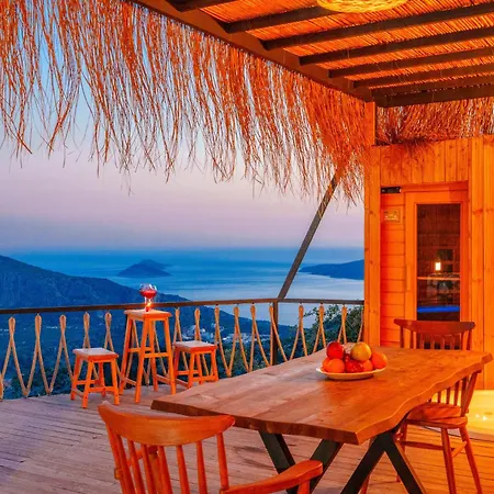 Lamazi Tiny House *
